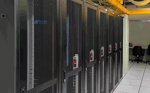 支持?jǐn)?shù)據(jù)中心現(xiàn)代化的重要屬性超級云